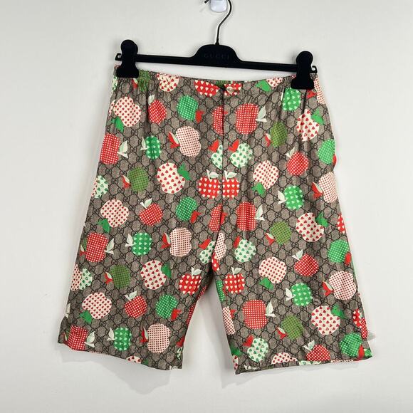 NWT Gucci Silk Apple Shorts Size 46 - Picture 1 of 16